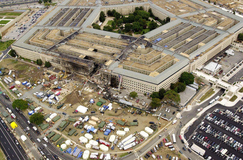 Pentagon_on_9.11_-_2.jpg