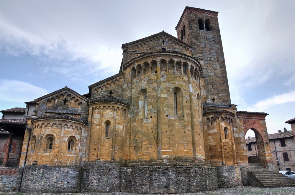 castellarquato collegiata.jpg