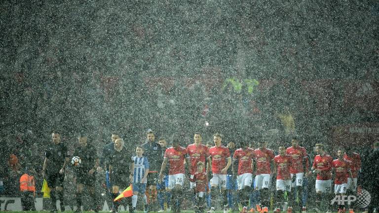 snow-joke-man-united-overcame-the-extreme-weather-at-old-trafford-to-beat-brighton-2-0-in-the-fa-cup-quarter-finals-1521326055487-5.jpg