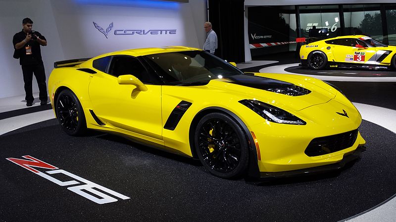 2015_Chevy_Corvette_Stingray_Z06_Debut_at_Detriot_Auto_Show_8.jpg