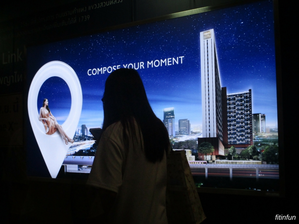 Bangkok Thailand MRT sign Compose your moment reveal colorchallege indigo fitinfin.jpg