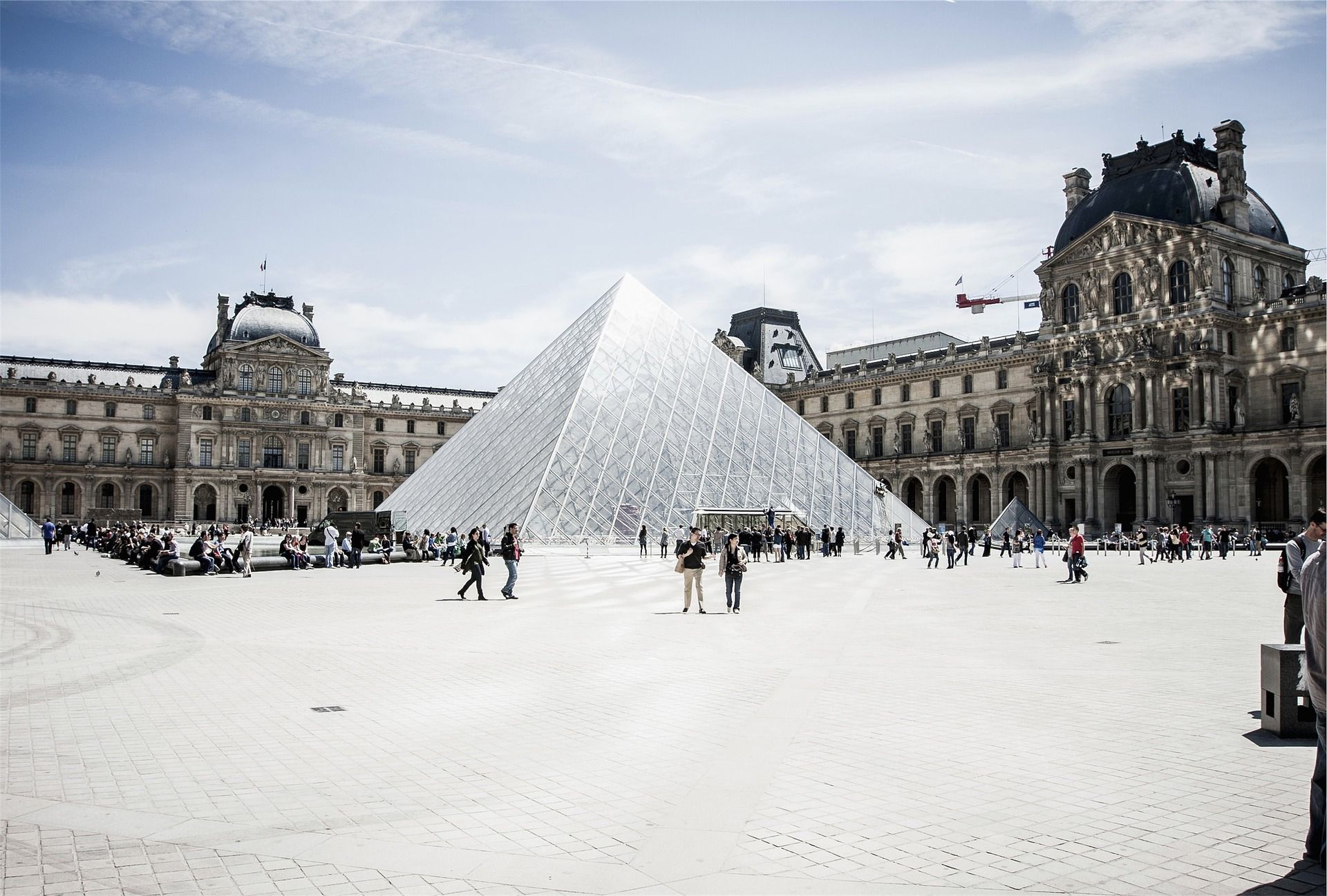 Louvre-Secret-Entrance.jpg