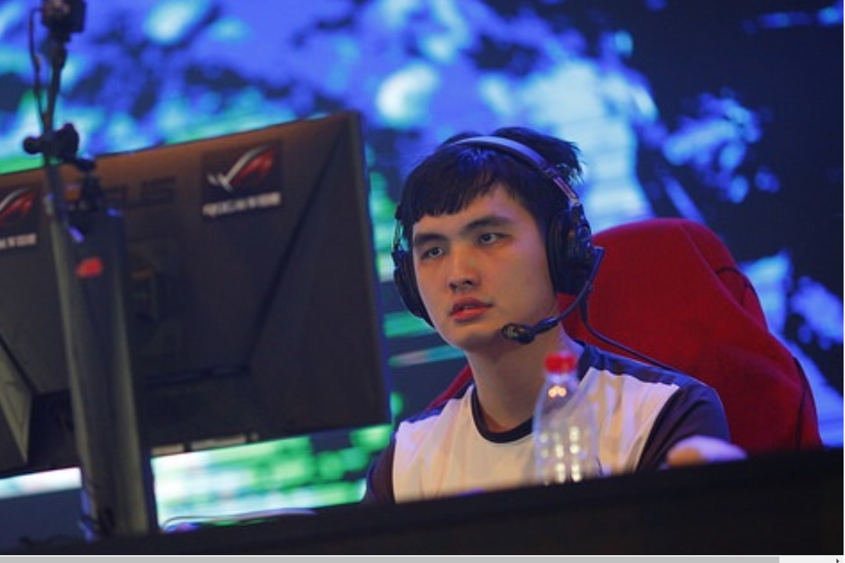 Iceiceice. Дэрил Кох iceiceice Пэй Сян. Айсайсайс с командой.