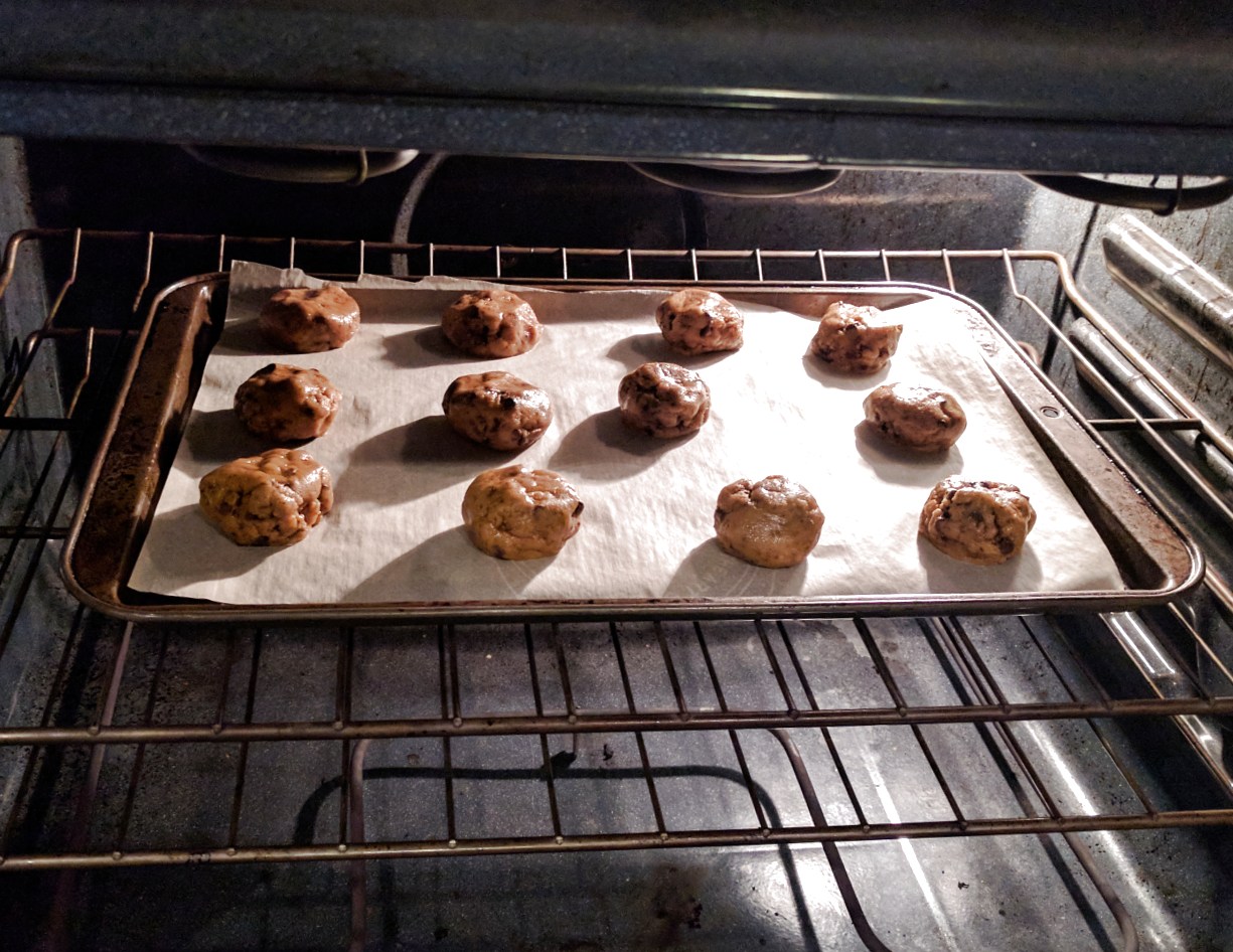 choc-chip-cookie-baking.jpg