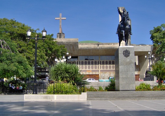 plaza-bolivar-san-felipe.jpg