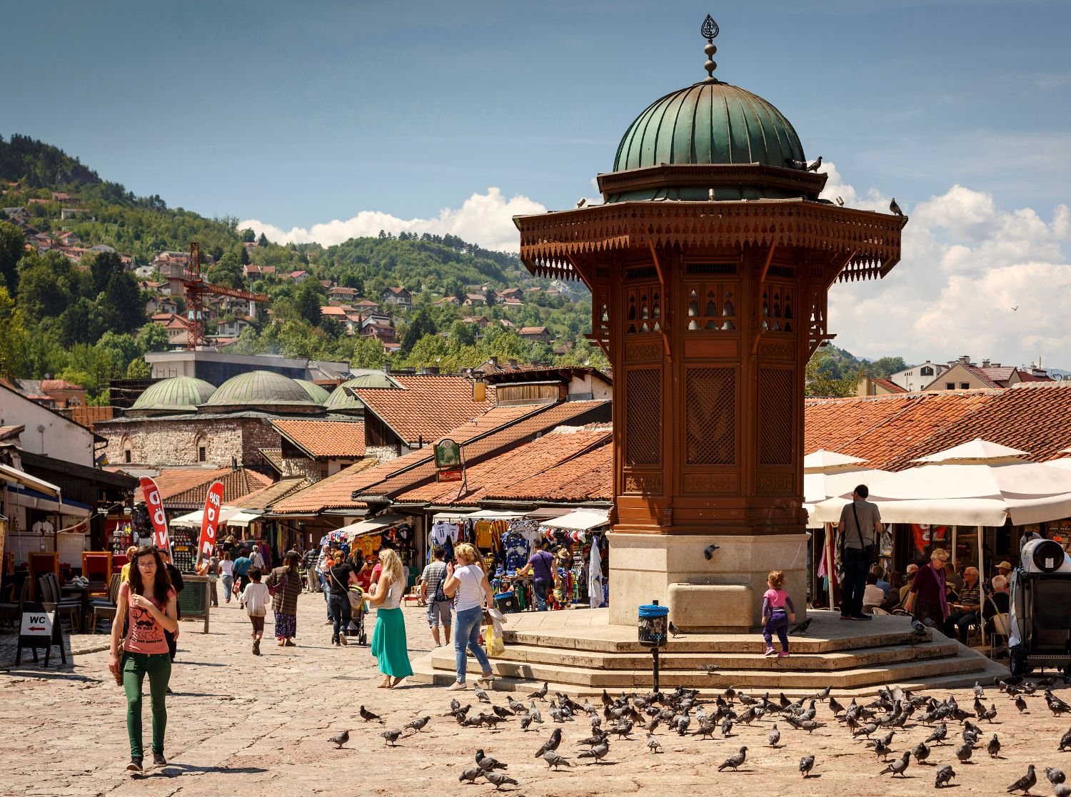 Pigeon-square-Bascarsija-Sarajevo_Quim-Roser_Cultura-Travel_Getty_cs.jpg