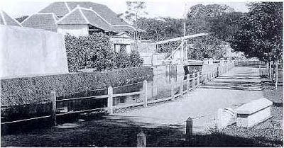 Kanal Benteng Vredeburg tahun 1920.jpg