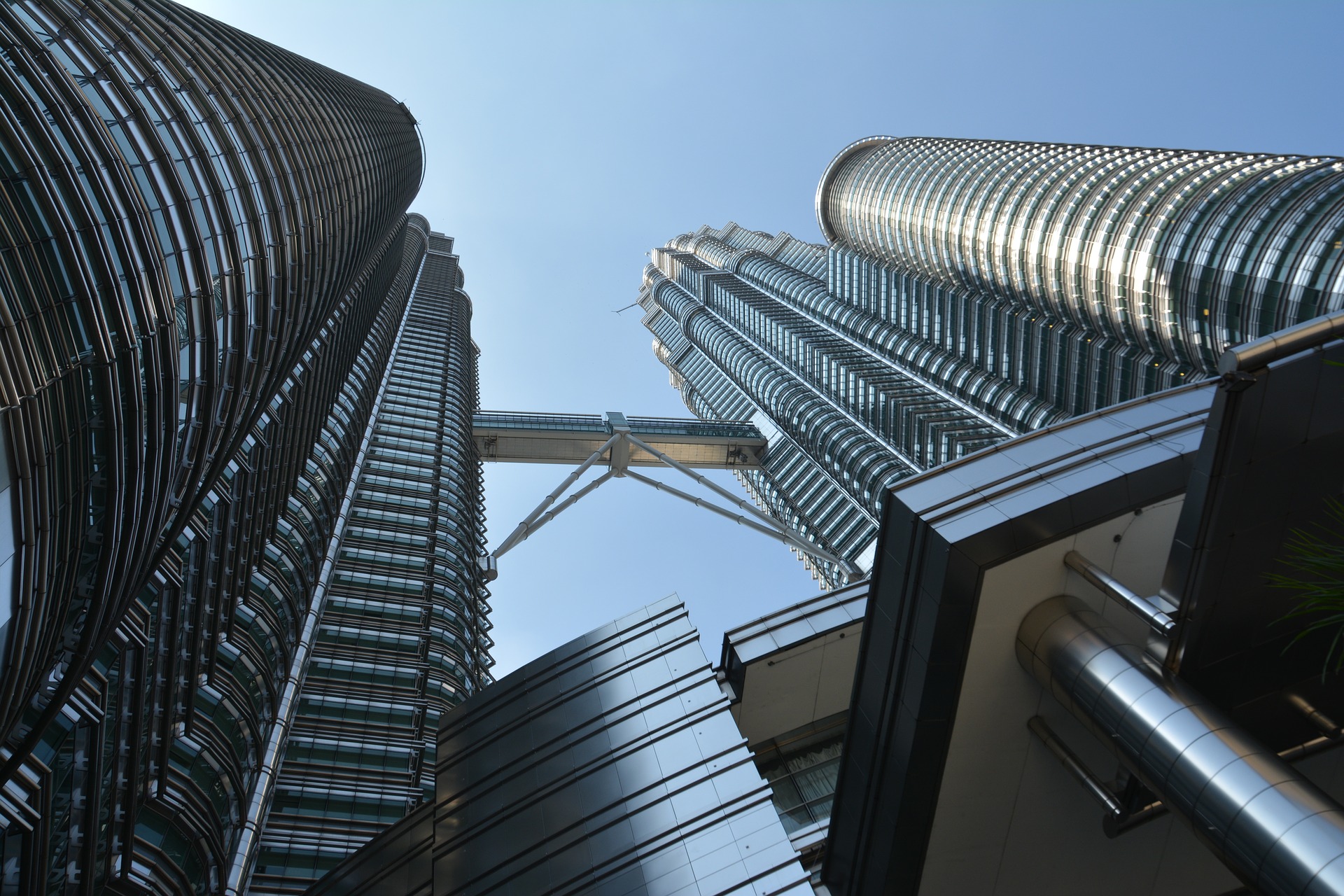 petronas-towers-1445559_1920.jpg