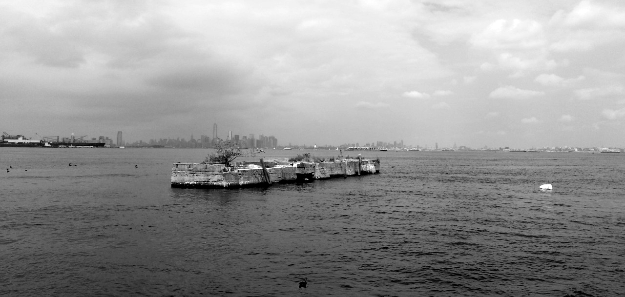 61407921643 - island staten island Bw.jpg