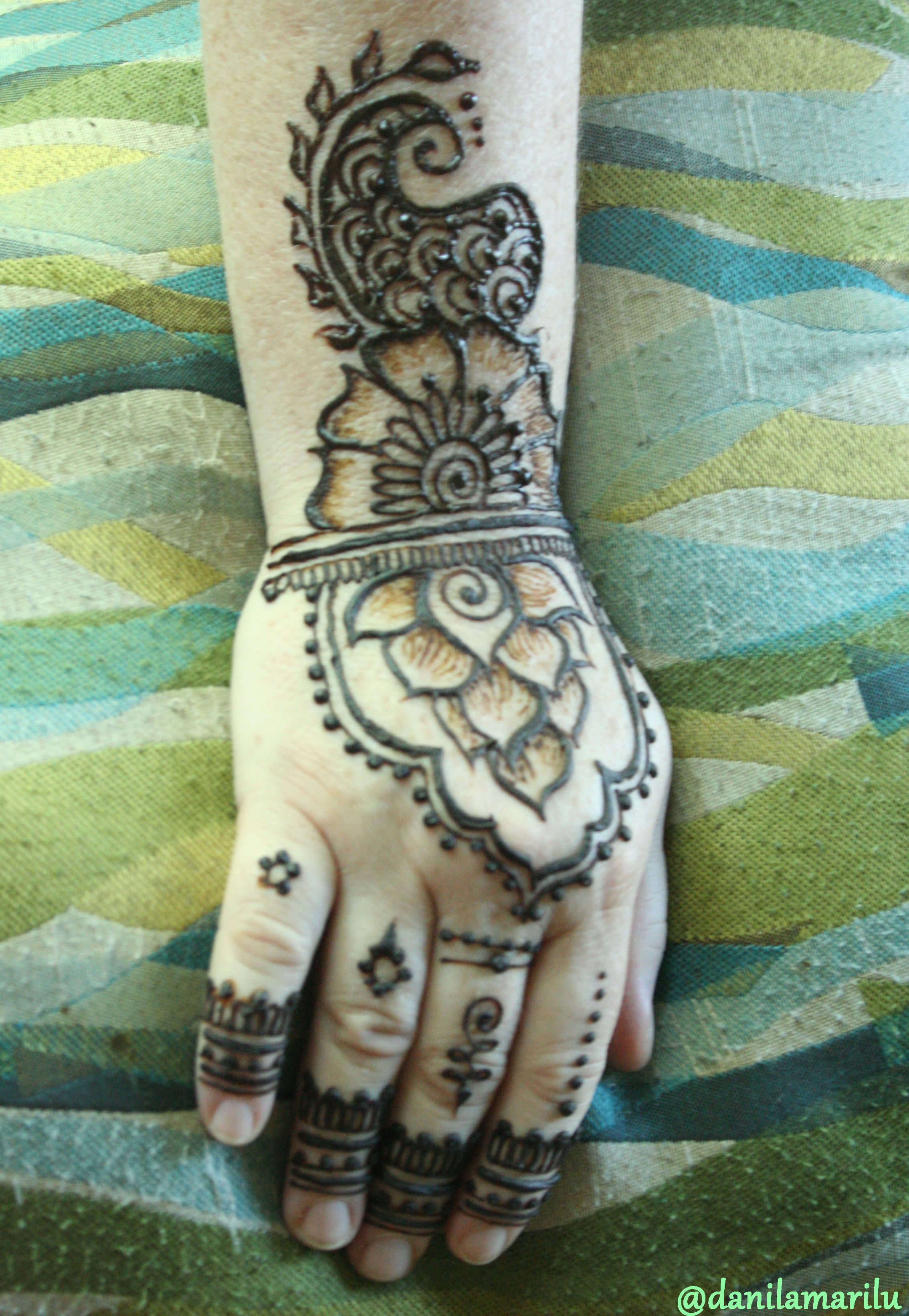 sahrons henna.jpg