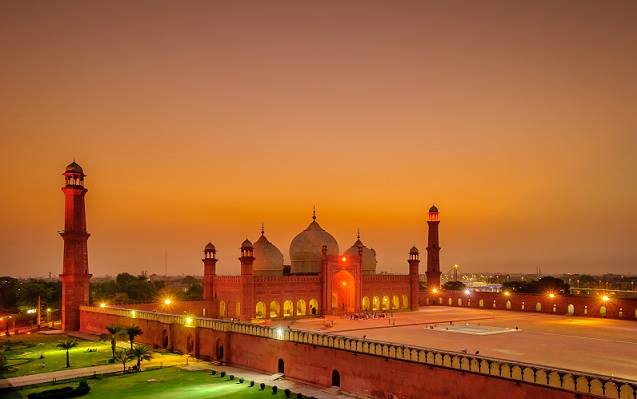 Badshahi Mosque Lahore.jpg