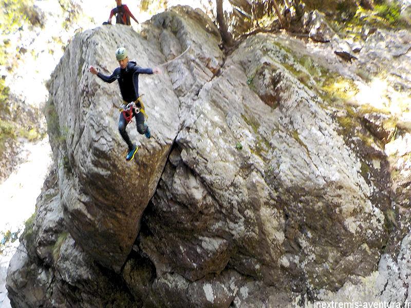 canyoning-au-llech-03.jpg