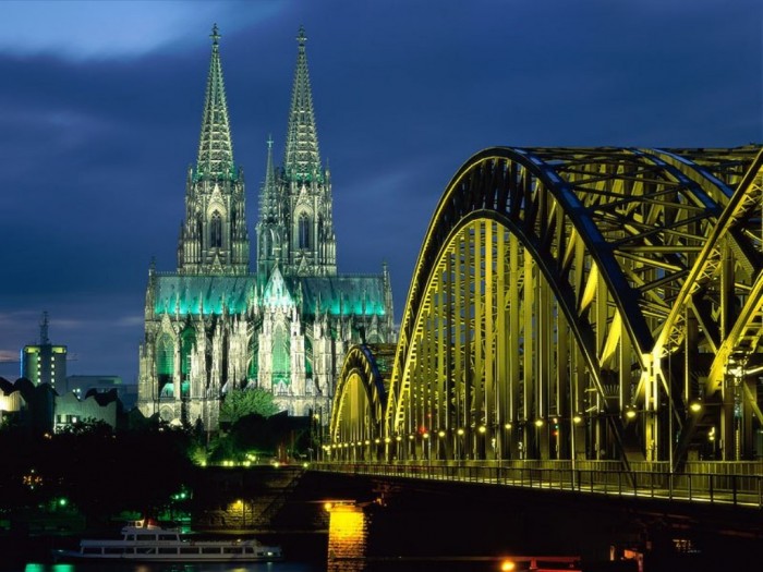 Germany-Cologne_Cathedral_Hohenzollern_Bridge_Germany_tourism.jpg