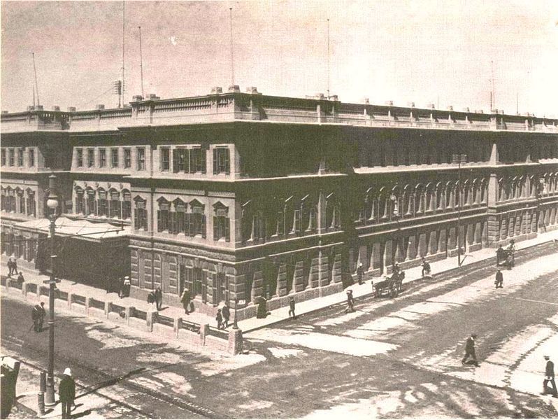798px-2_Cape_Towns_Second_Train_Station_-_viewed_from_Adderley_Street_-_Cape_Archives_1900.jpg