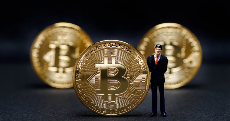 Bitcoin-miniature-suit-760x400.jpg