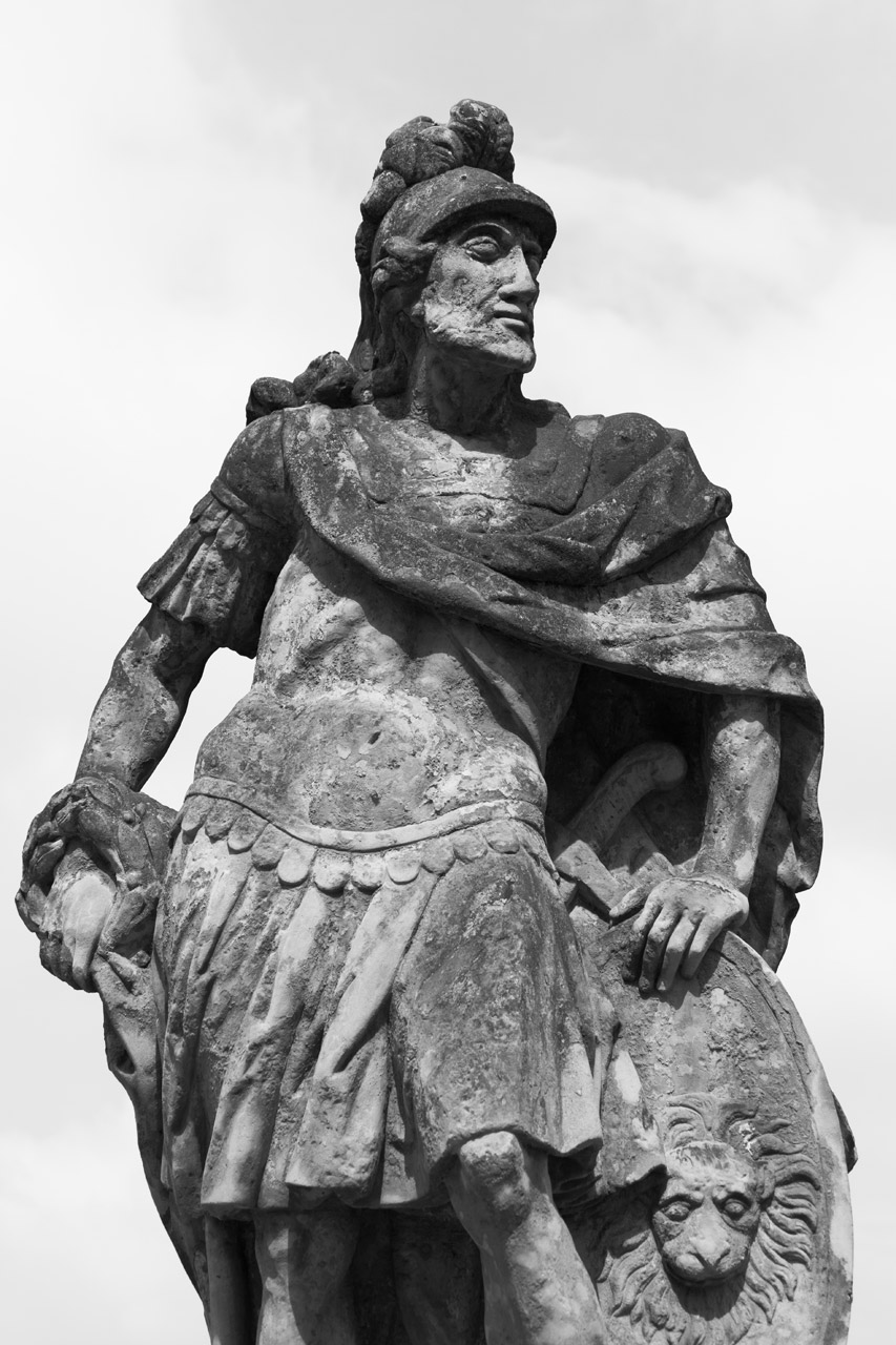 statue-of-a-roman-soldier.jpg