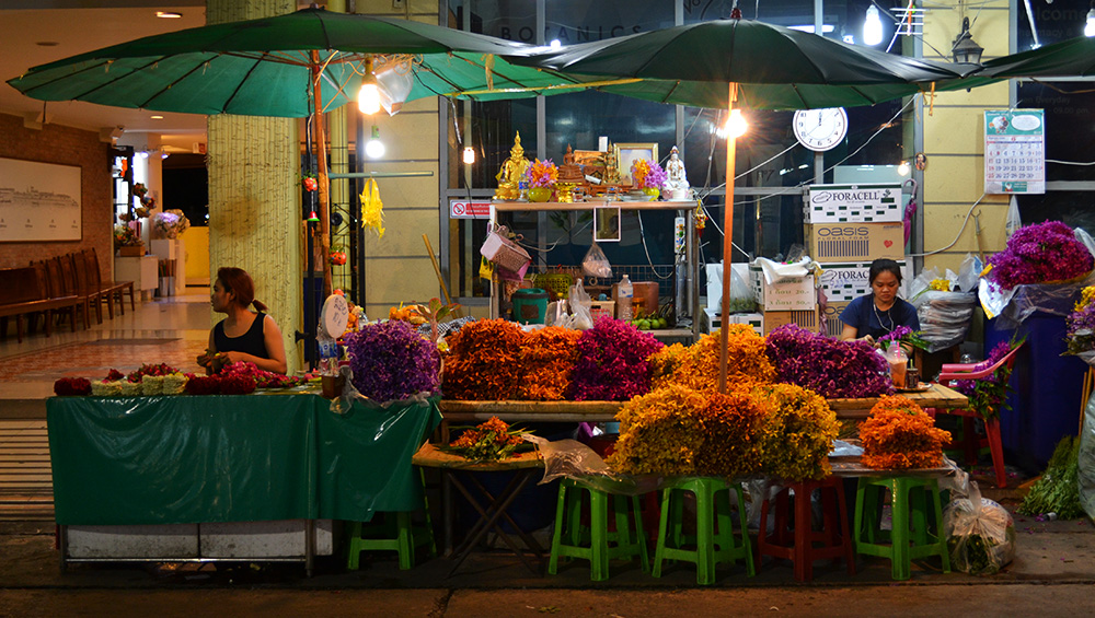 Pak-Klong-Talad-Bangkok.jpg