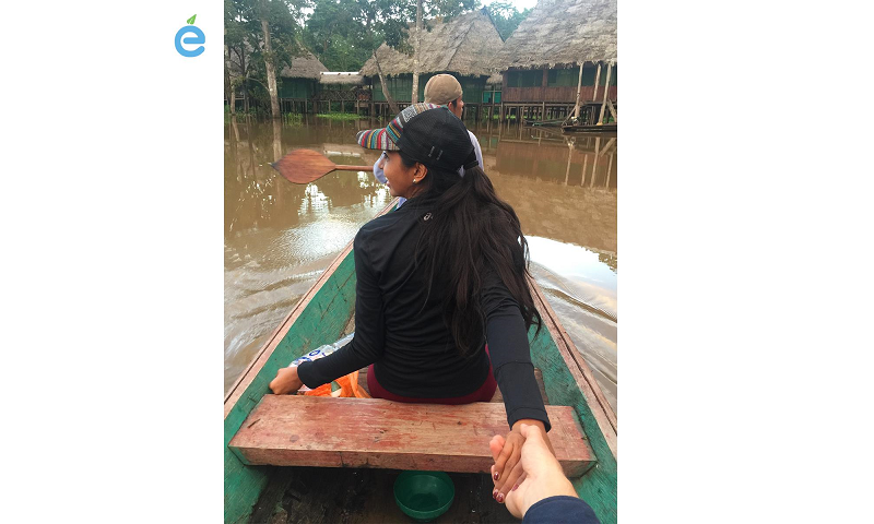 mitch-gaba-holding-hands-amazon-canoe-may-2017-800x480.png