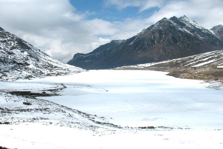 Frozen-lakes-at-Tawang.jpg