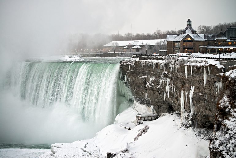Niagara-Falls-Winter-CHP-008-web-770x514.jpg
