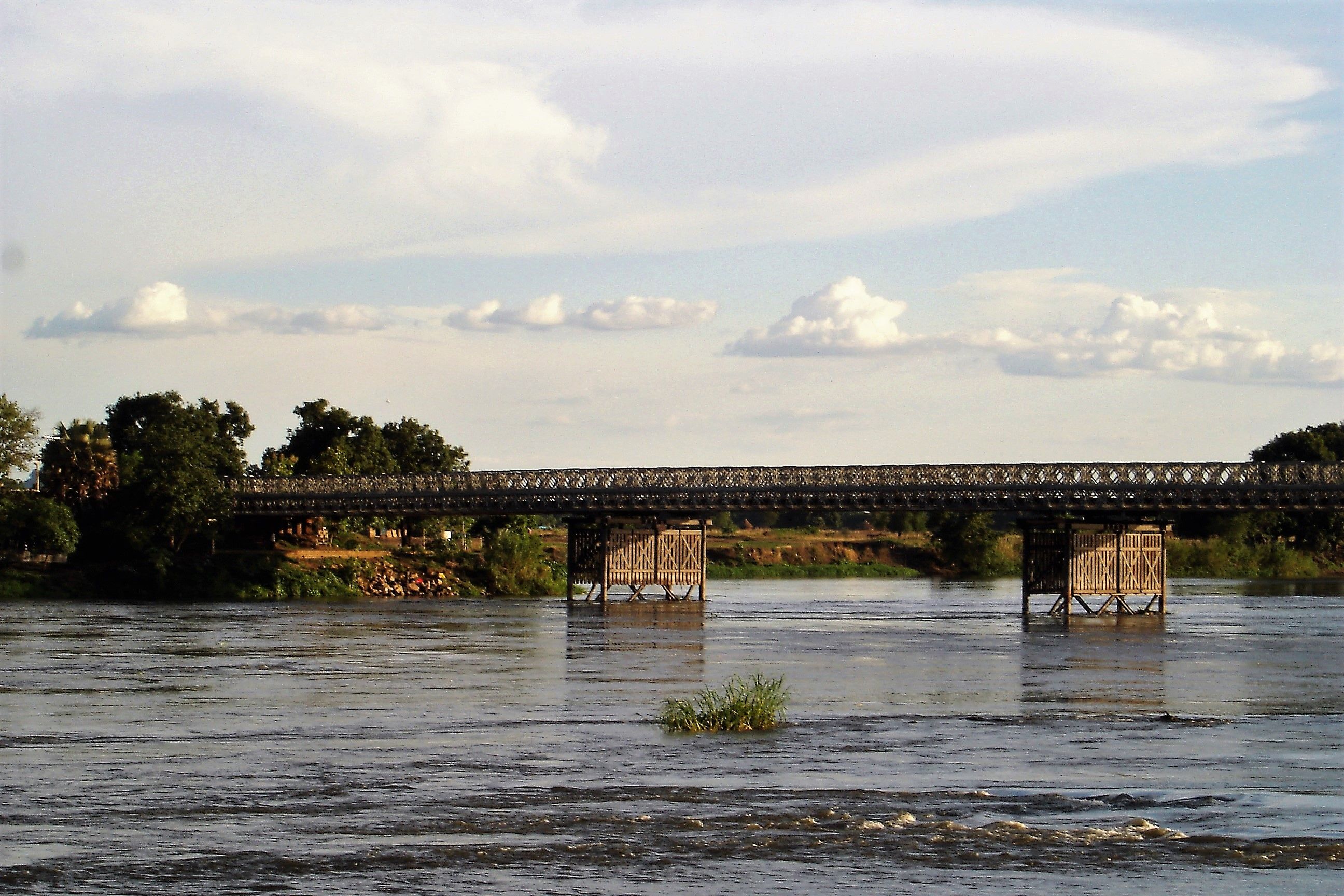 View of bridge from side-on.jpg