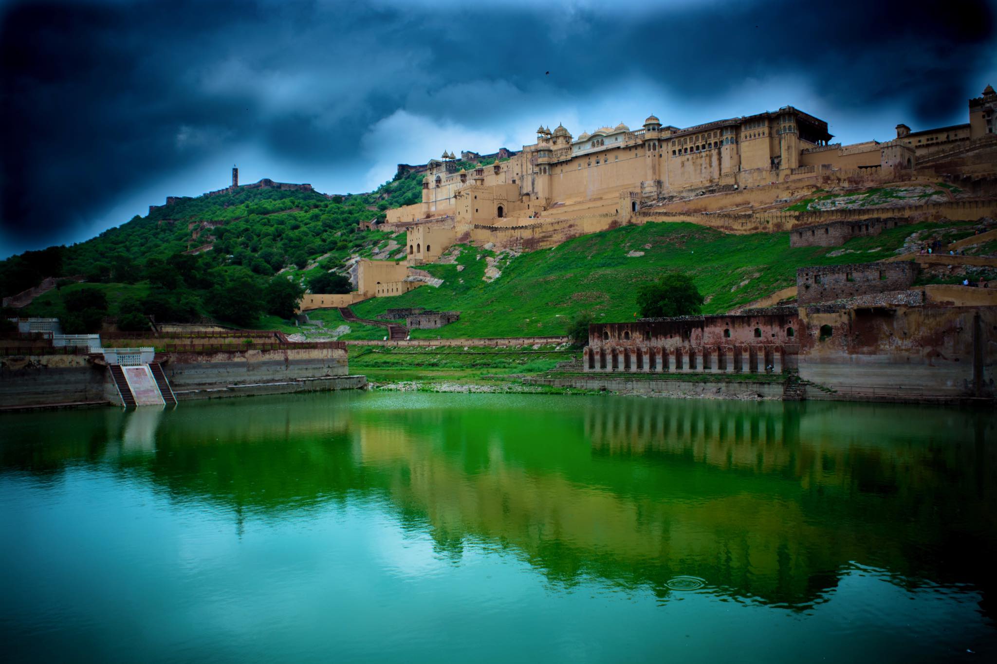 amer fort.jpg