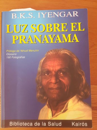 iyengar pranayama peq.jpg