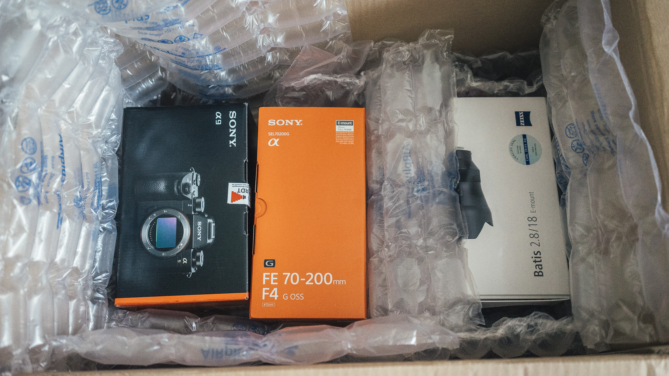 2018-01-11-designjunkies-unpacking-sony-a9-1639.jpg