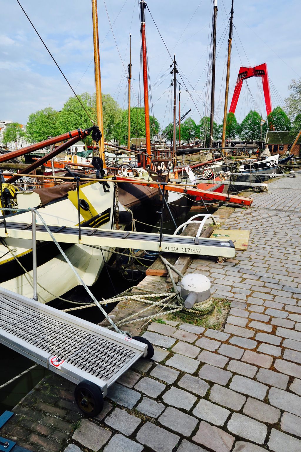 oude haven willemsbrug1.jpg