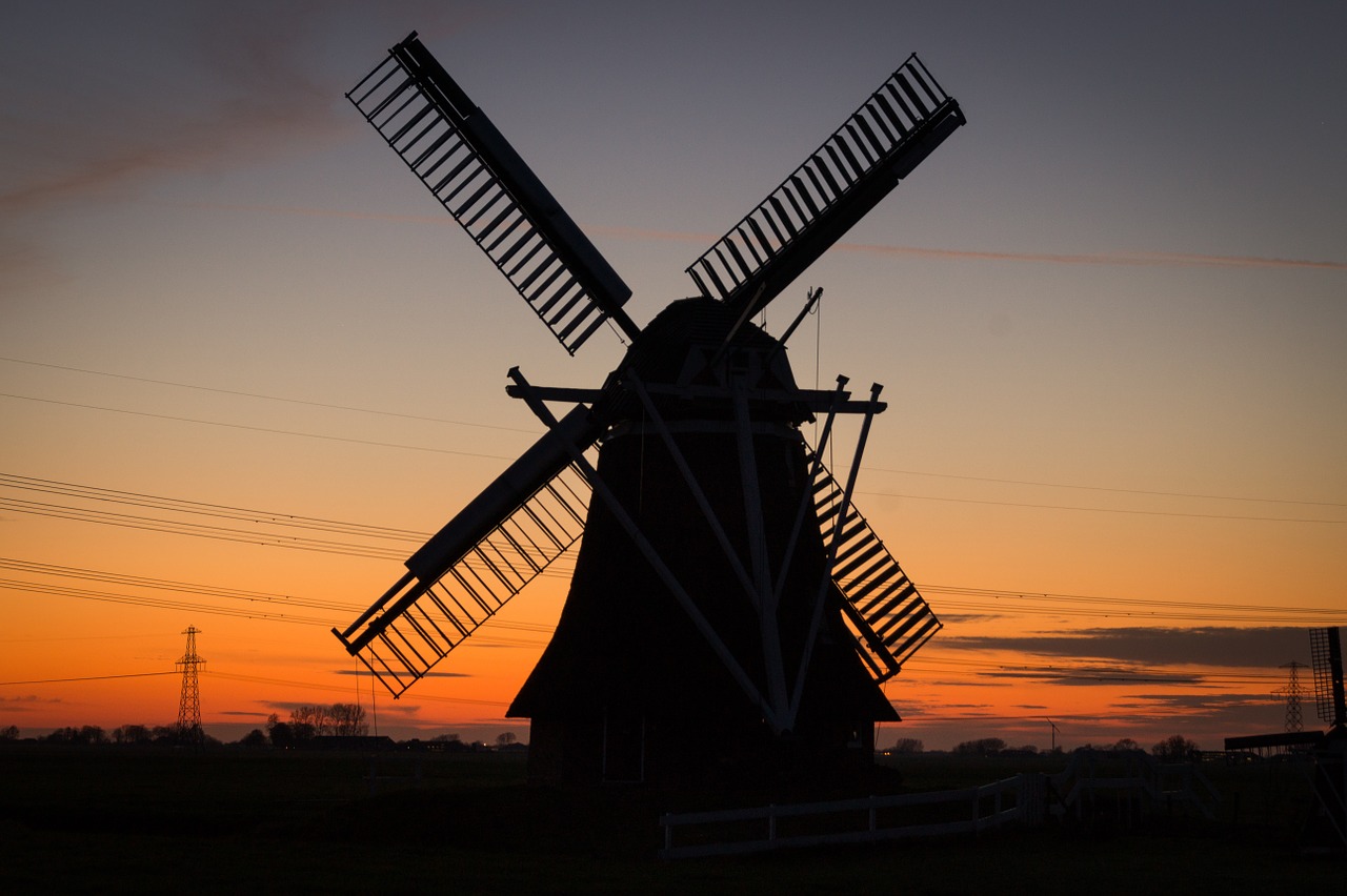 windmill-384622_1280.jpg