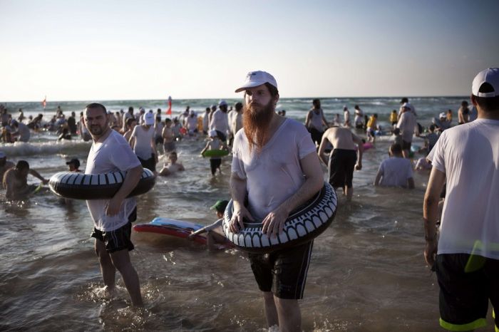 Kosher Beach in Ashdod.jpg