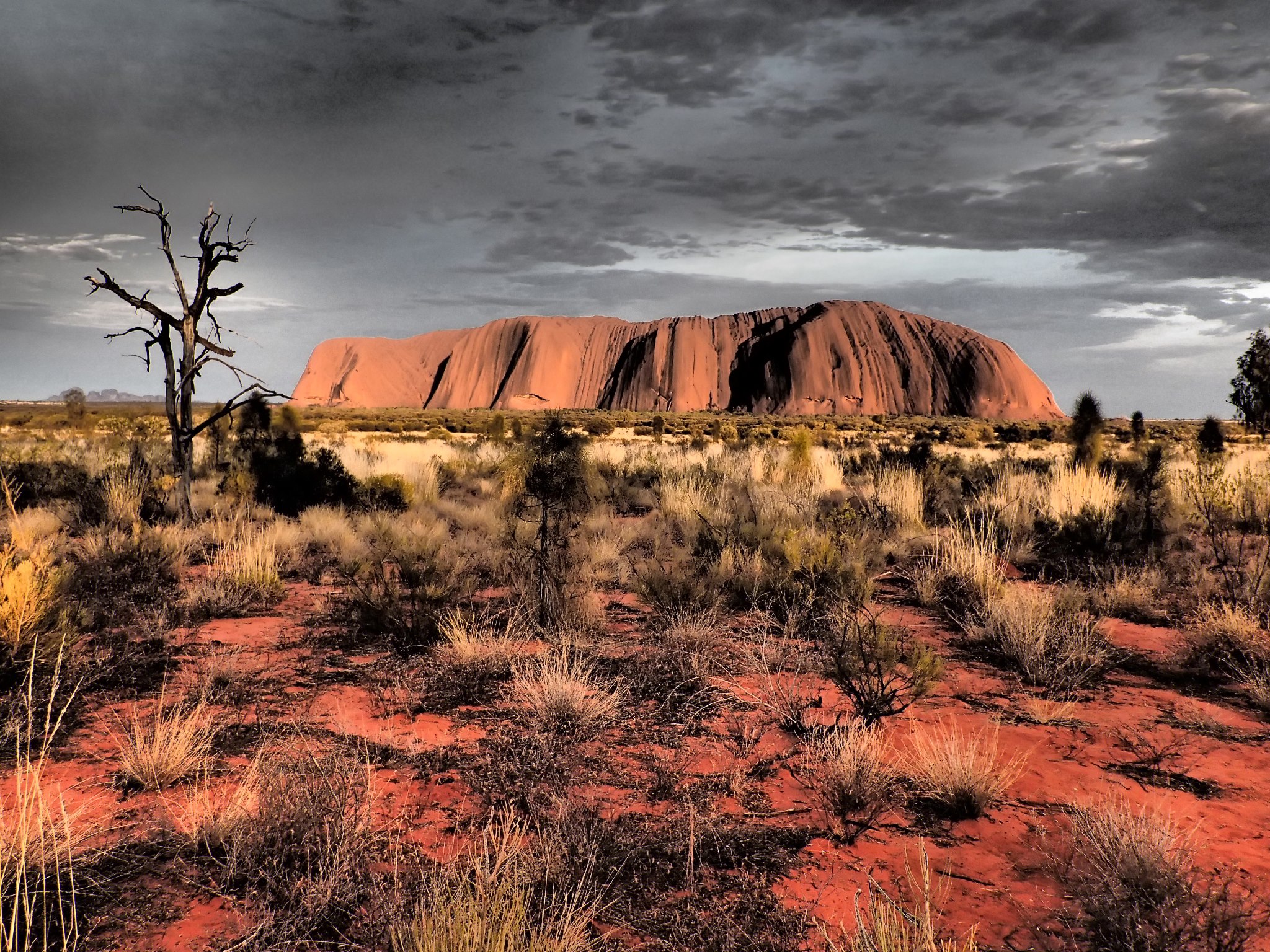 Uluru Ayersrock Australia .jpg