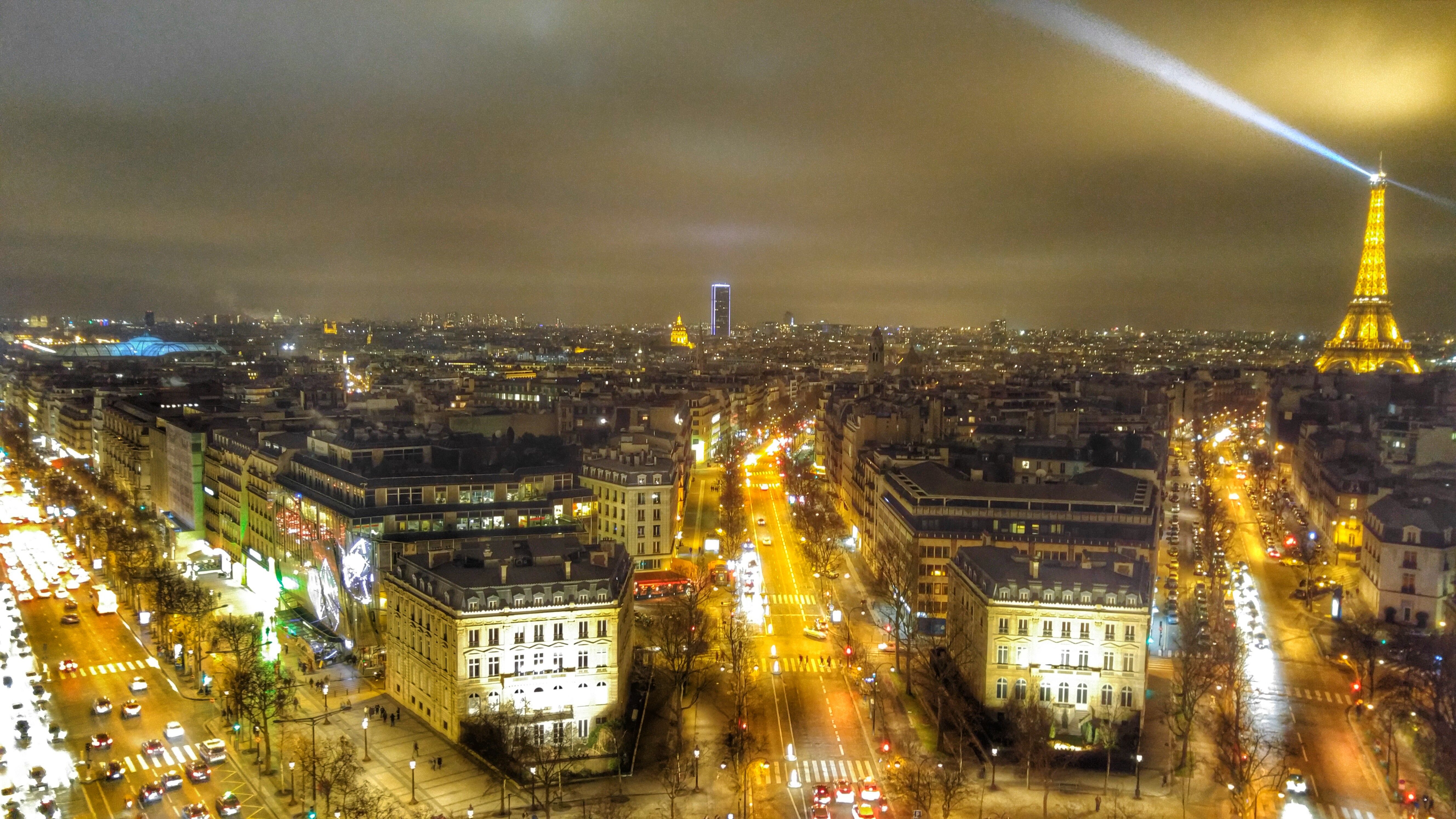 Pic 21, top of Arc de Triomphe.jpg