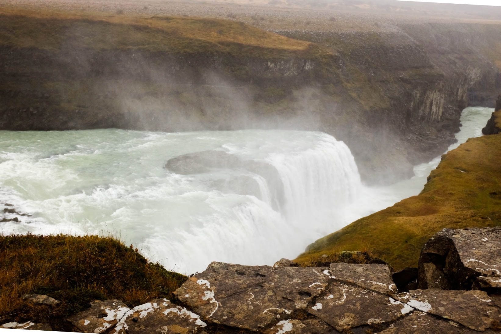 7-waterfalls-to-see-in-iceland-3.jpg