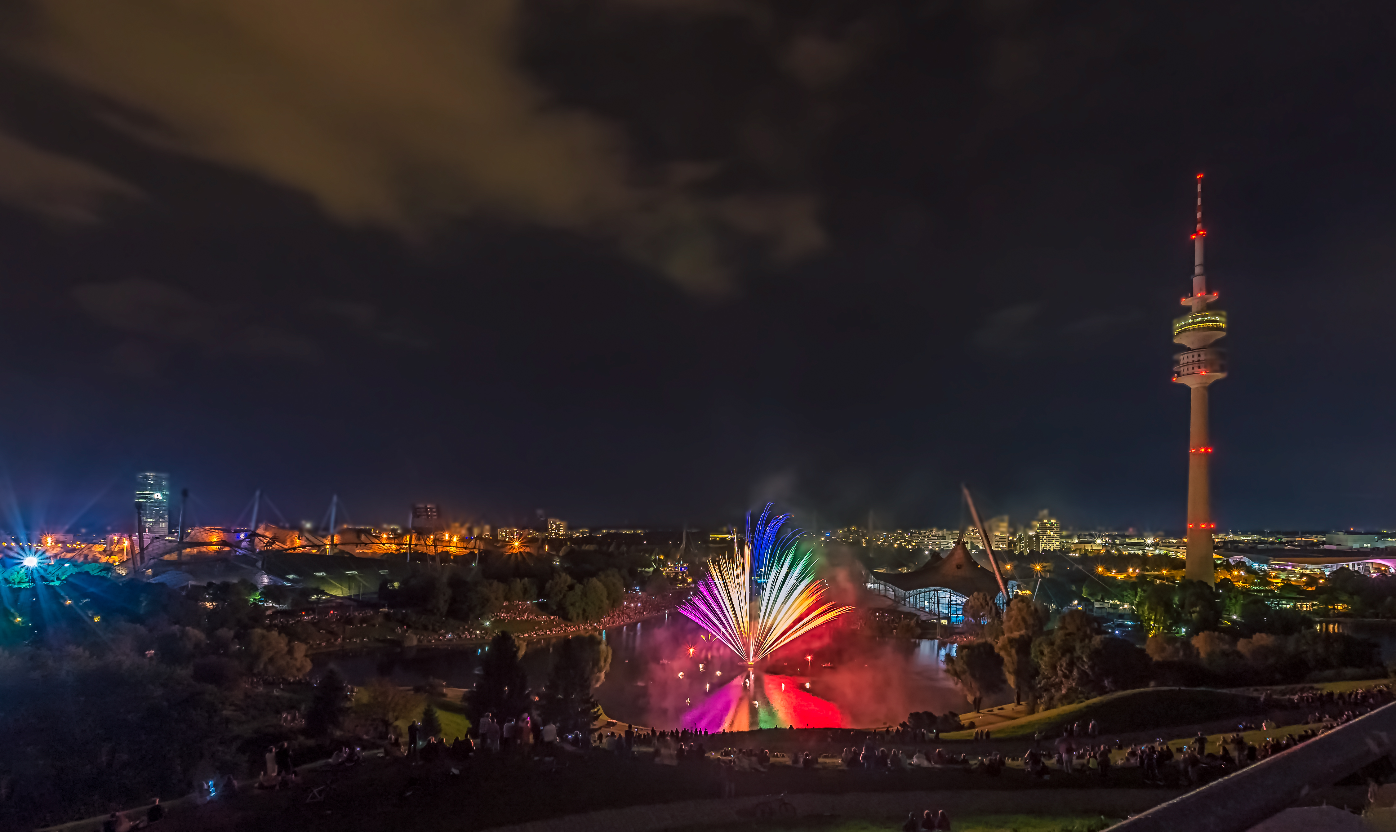 170824_Olympiapark_Feuerwerk-07521-3.jpg