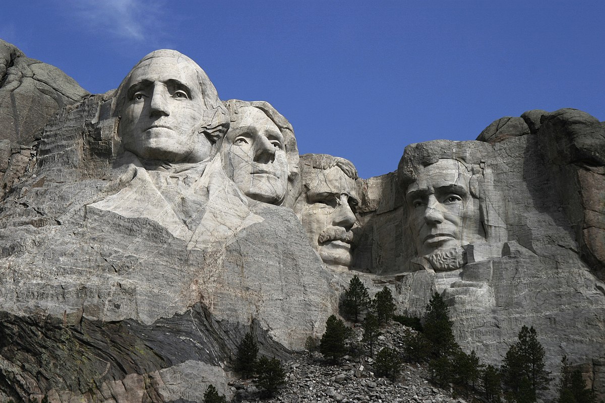 1200px-Dean_Franklin_-_06_04_03_Mount_Rushmore_Monument_(by-sa)-3_new.jpg