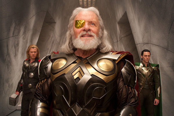 Thor-Ragnarok-El-curioso-look-de-Anthony-Hopkins-en-el-rodaje-de-la-pelicula_landscape.jpg