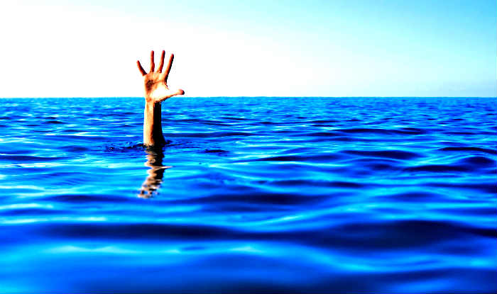 pinsdaddy-two-teens-drown-in-tiruvottiyur-sea-chennai-indiacom.jpg