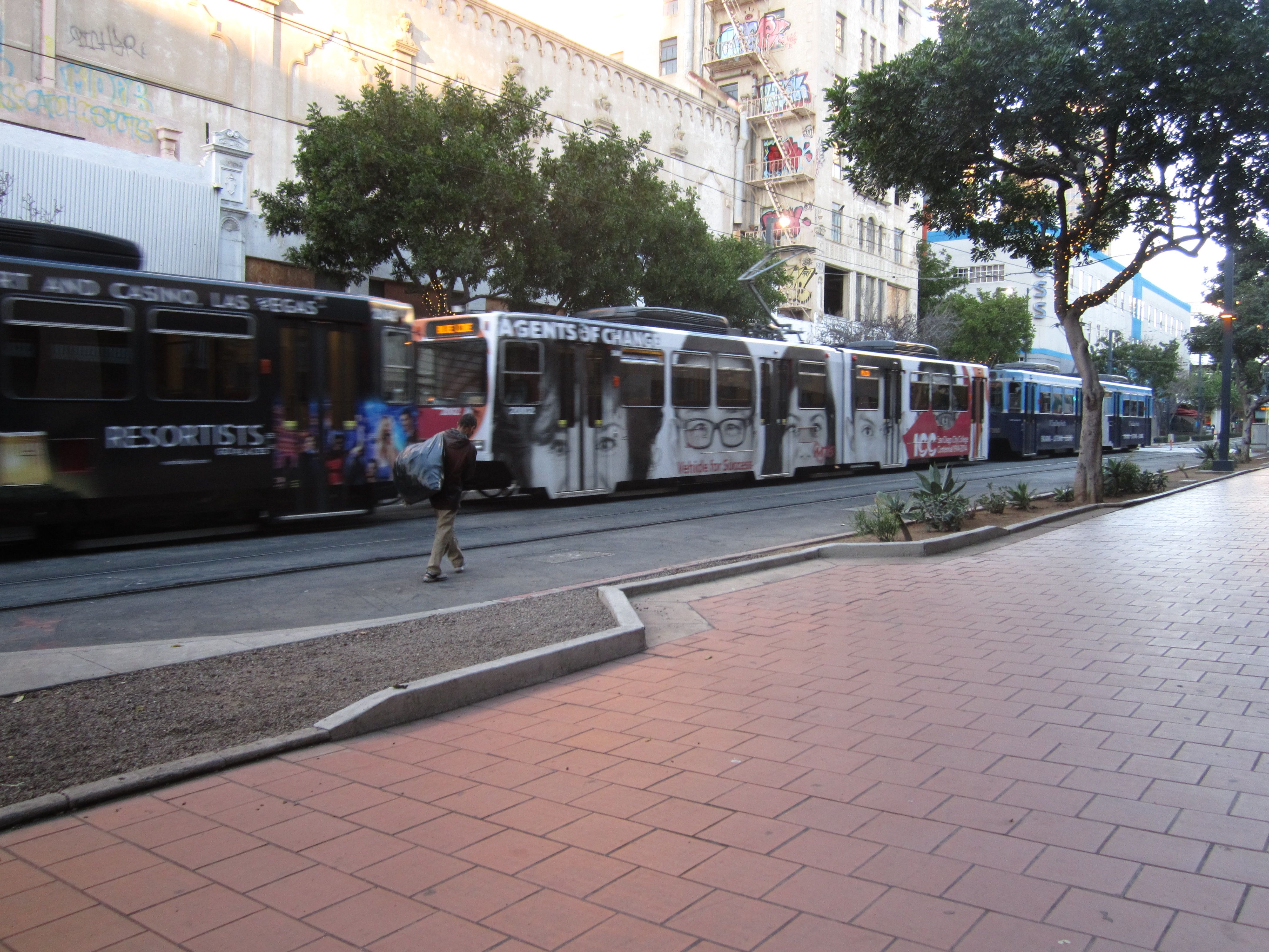 beautifulsunday san diego trolley fitinfun steemit2.JPG