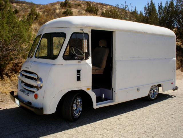 vintage-bread-truck-1963-vanette-parcel-delivery-snap-on-hot-rod-rat-food-truck-2.jpg