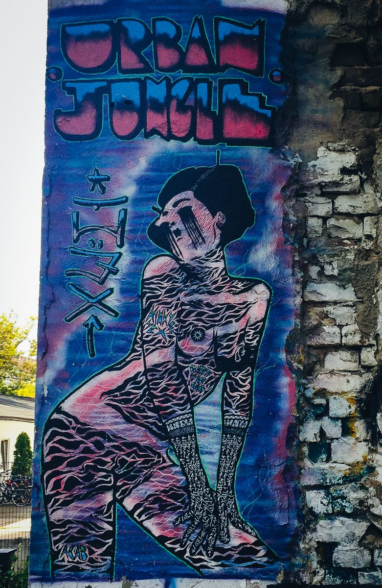 Berlin-Street-Art-and-Graffiti-17.jpg