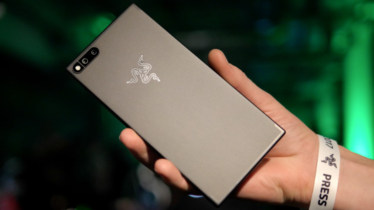 razer-phone.@750.jpg