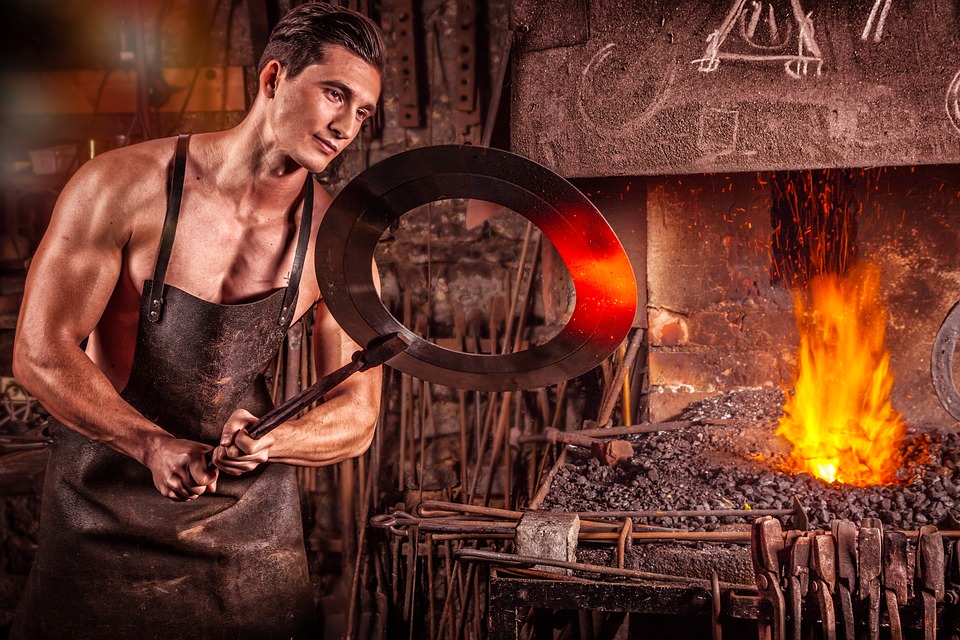 blacksmith-2740128_960_720.jpg