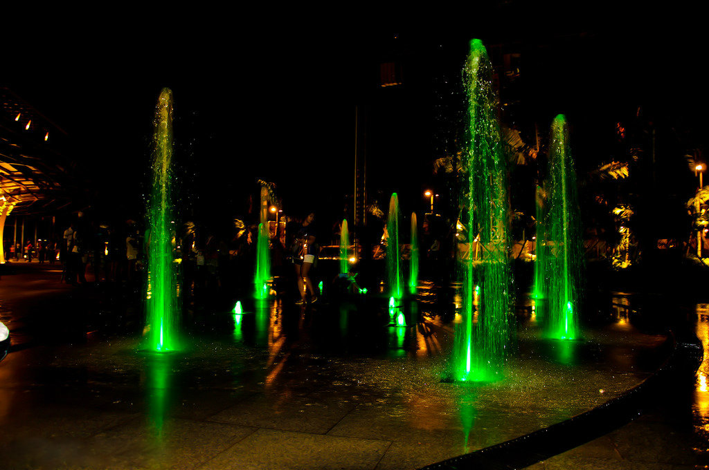 Abreeza Davao Led Green Lights Fountain1.jpg