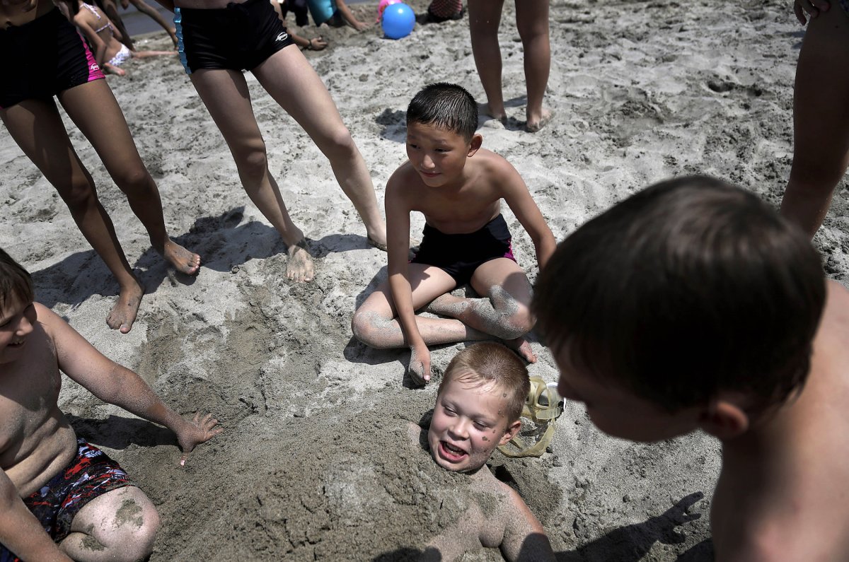 the-facilities-that-already-exist-in-wonsan-include-water-park-a-bathing-resort-as-well-as-the-songdowon-international-childrens-camp.jpg