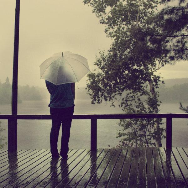 under_the_rain_by_maniacalbehavior.jpg