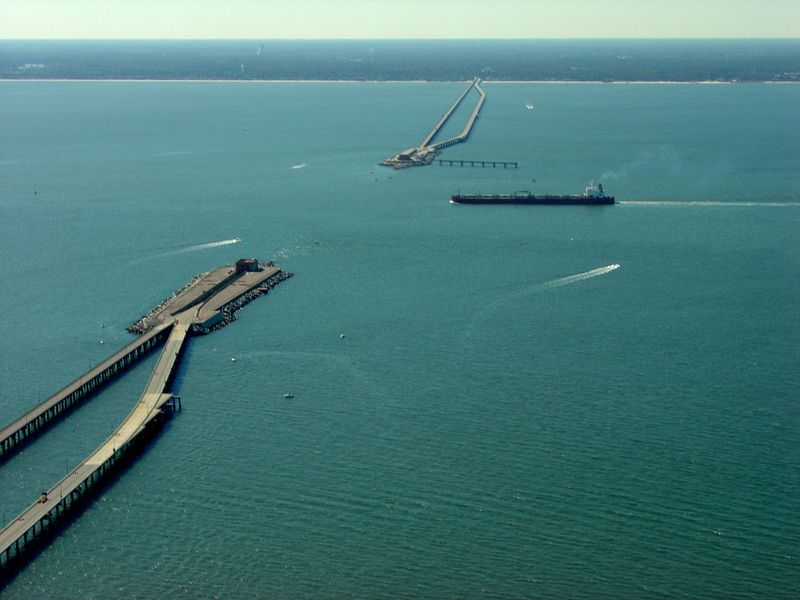 chesapeake-bay-bridge-tunnel-05 (1).jpg