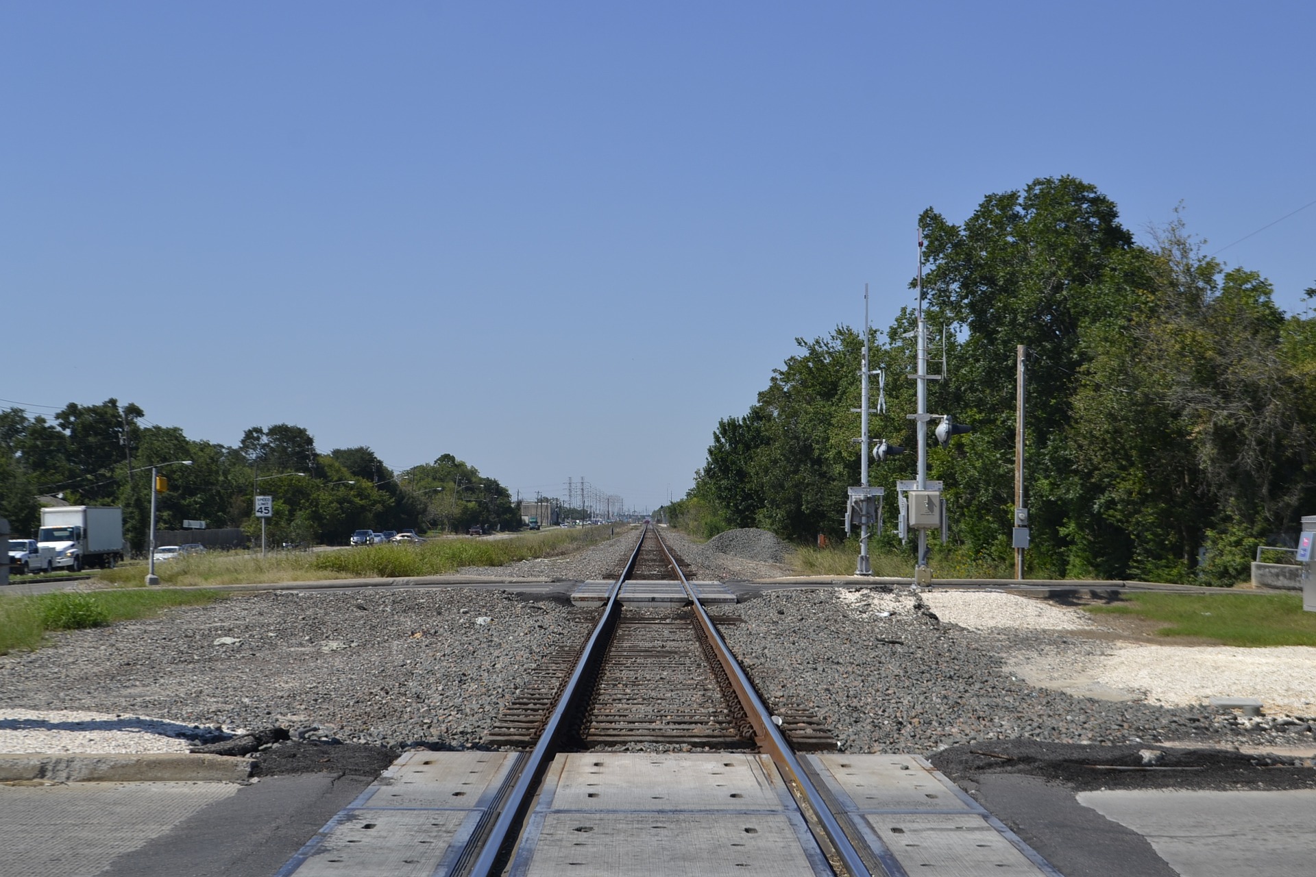 houston-texas-rail-road-signal-2731098_1920.jpg