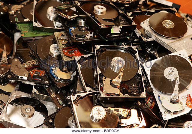 pile-of-disused-hard-discs-b9e9gy.jpg