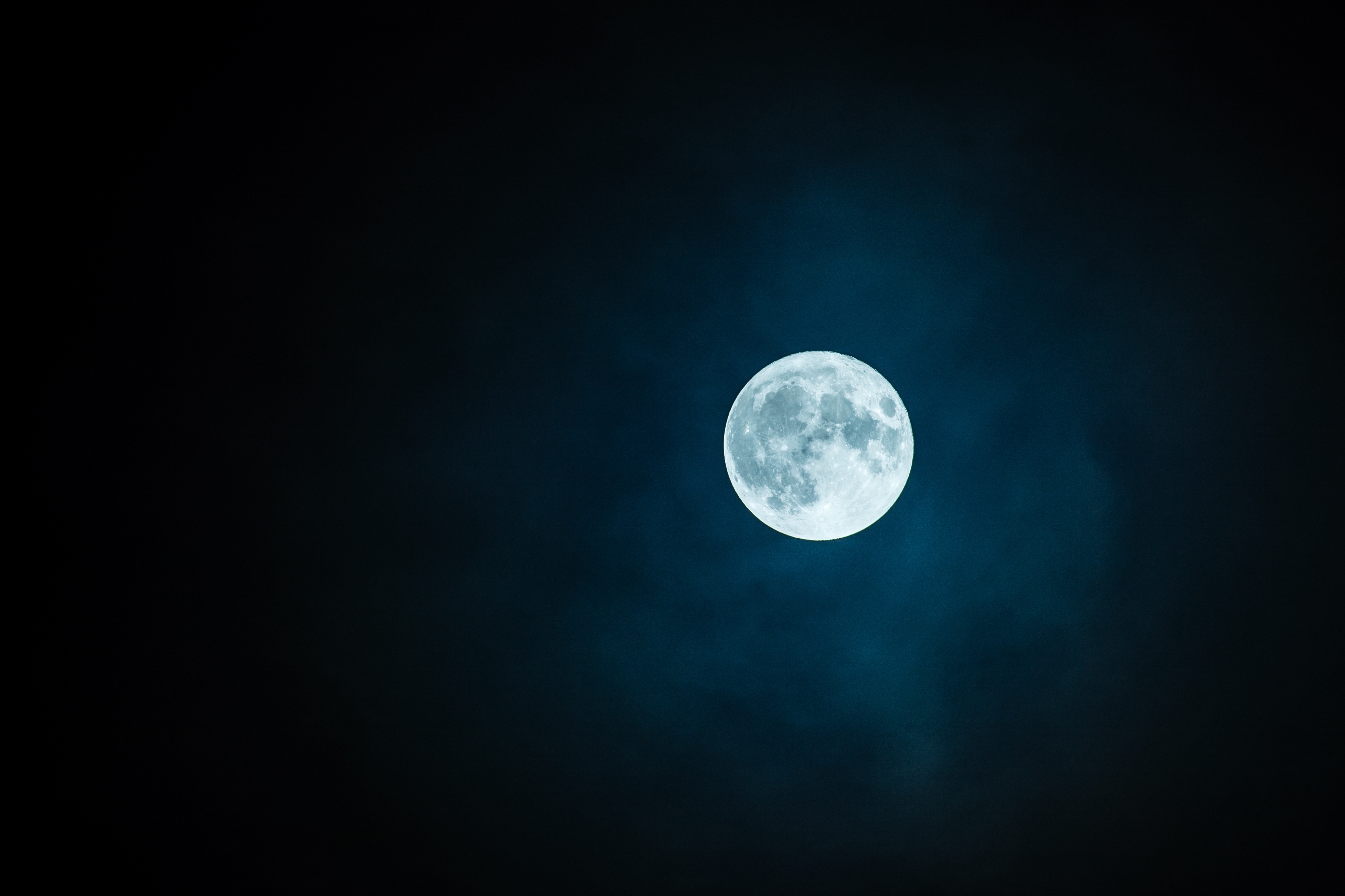 moon-1859616.jpg